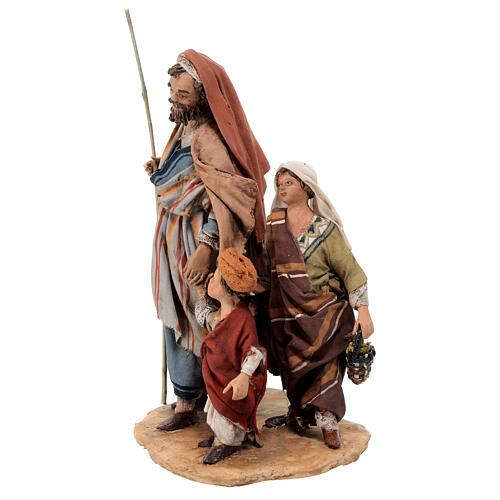 Nativity scene figurine, shepherd with two little children 13 cm made by Angela Tripi. 7