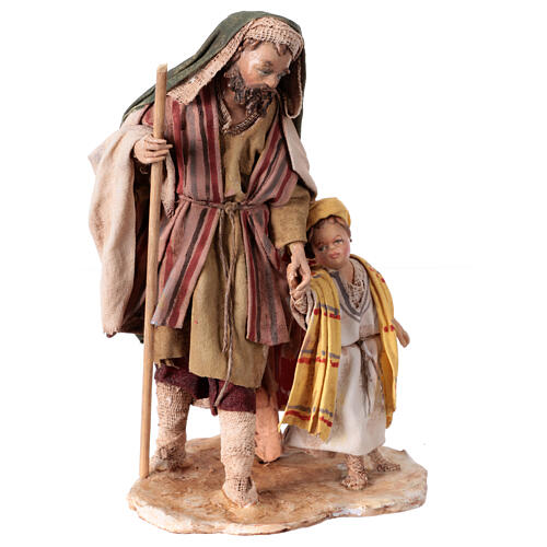 Nativity scene figurine, shepherd with two little children 13 cm made by Angela Tripi. 3