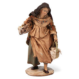 Krippenfiguren von Angela Tripi: Frau mit Kernenkörbern 13cm Angela Tripi