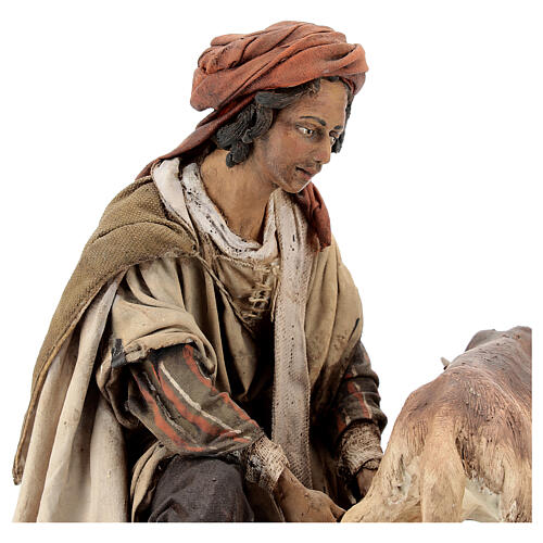 Pastor ordenhando uma cabra 30 cm presépio Angela Tripi 2