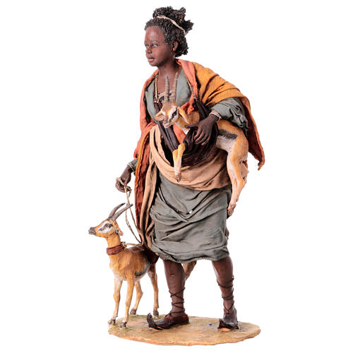 Frau mit junger Antilope, für 30 cm Krippe von Angela Tripi, Terrakotta 3