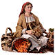 Getreideverkäuferin, für 18 cm Krippe von Angela Tripi, Terrakotta s2