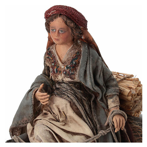 Szene Suche nach einer Unterkunft, für 13 cm Krippe von Angela Tripi, Terrakotta 3