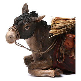 Pesebre Angela Tripi: Burro agachado con cargo 18 cm Angela Tripi Pesebre Angela Tripi: Burro agachado con cargo 18 cm Angela Tripi
