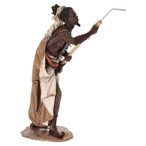 Schiavo con ombrello 30 cm presepe Angela Tripi 8