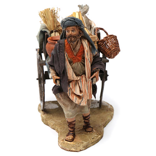 Fazendeiro com Carrinho de mão Presépio Angela Tripi 13 cm 4