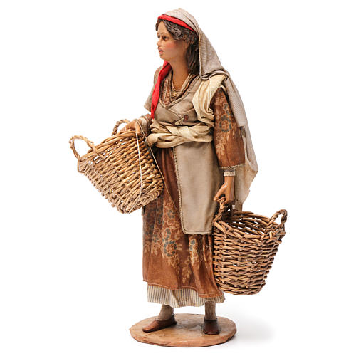 Shepherdess with empty baskets in terracotta 30 cm for Angela Tripi Nativity Scene 3