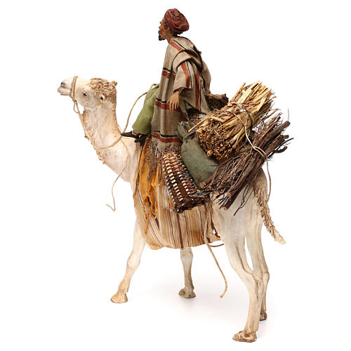 Camelo com homem sobre as costas dele para presépio Angela Tripi altura média 18 cm 6