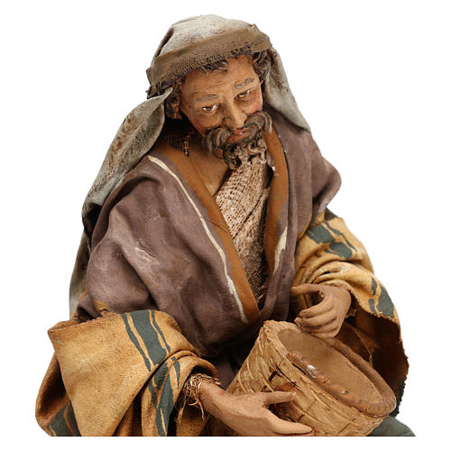Shepherd with baskets, 18 cm nativity Angela Tripi 2