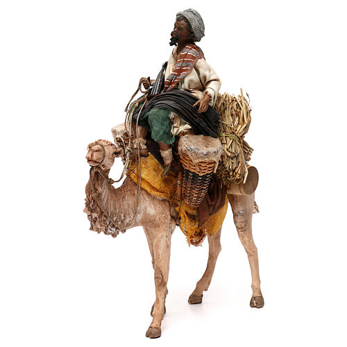 Homem Montando Camelo Presépio Angela Tripi com figuras de altura média 13 cm 3