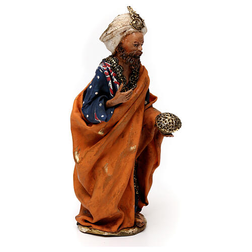 Mago branco para presépio Angela Tripi com figuras de 13 cm de altura média 4