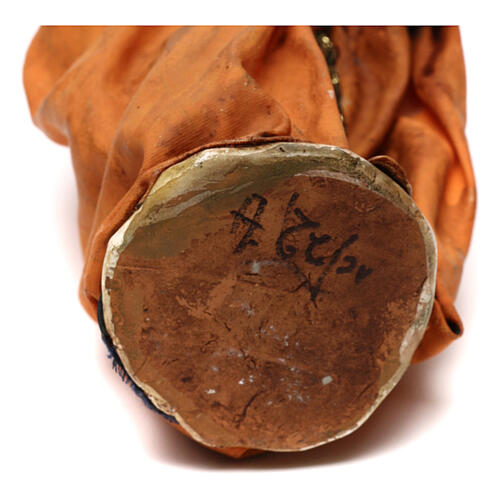 Mago branco para presépio Angela Tripi com figuras de 13 cm de altura média 6