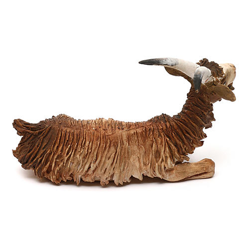 Cabra deitada em terracota artesanal para Presépio Angela Tripi com figuras de altura média 13 cm 4
