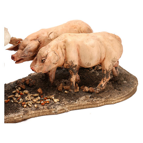 Fazendeiro com porcos Presépio Angela Tripi com figuras de altura média 13 cm 3