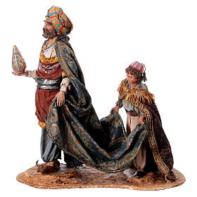 Heiliger König und Page, für 18 cm Krippe von Angela Tripi, Terrakotta