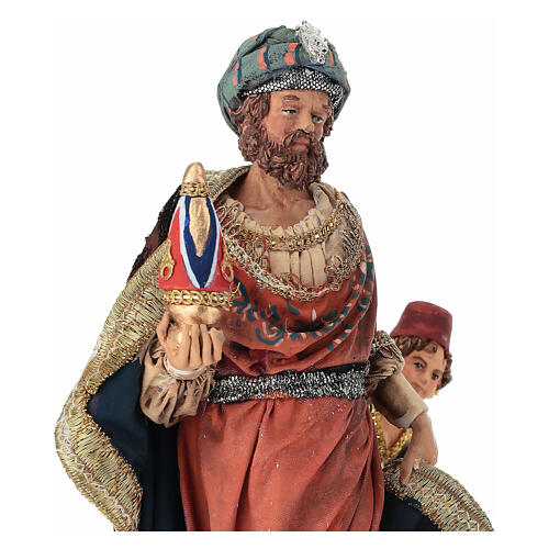 Rei Mago com pajem para presépio Angela Tripi com figuras de altura média 18 cm 4