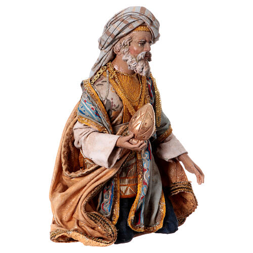 Heiliger König, kniend, für 18 cm Krippe von Angela Tripi, Terrakotta 4