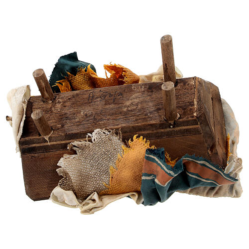 Natividad Angela Tripi: María que abraza al Niño 30 cm 15