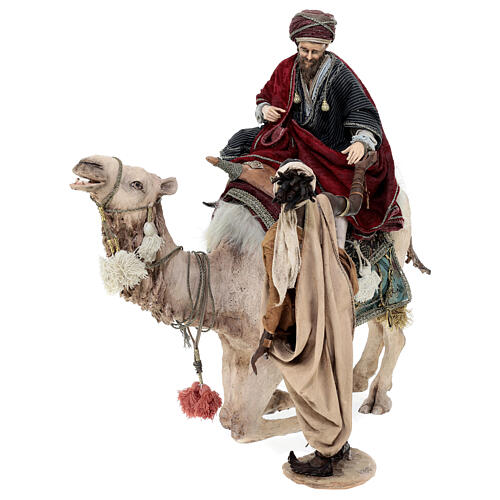 Heiliger König auf einem Kamel sitzend und Diener, für 30 cm Krippe von Angela Tripi, Terrakotta 6
