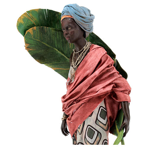 Donna con foglie di banano 30 cm presepe Tripi 4