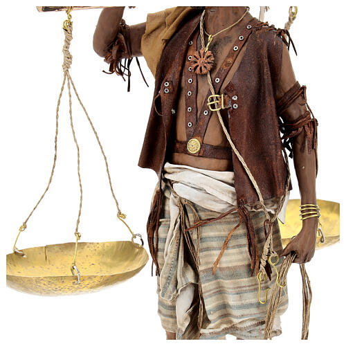 Slave with balance scale, 30 cm Tripi 4