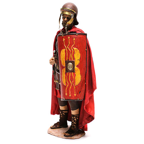 Soldado romano de pé para presépio Angela Tripi com figuras de 30 cm de altura média 3