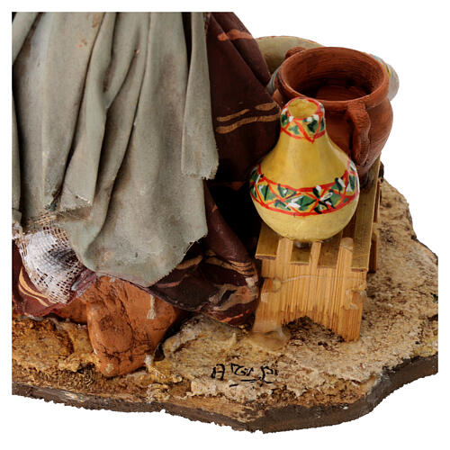 Nativity scene figurine, woman selling pottery by Angela Tripi 13 cm 7