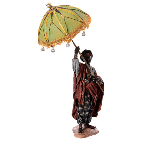 Nativity scene figurine, servant with umbrella 18 cm by Angela Tripi 3