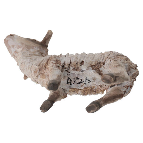 Owca patrząca w górę 13 cm, Tripi 5