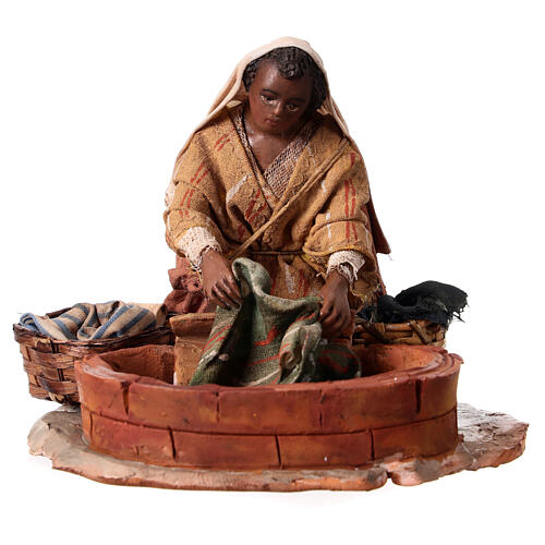 Nativity scene figurine, Woman washing clothes by Angela Tripi 13 cm 1