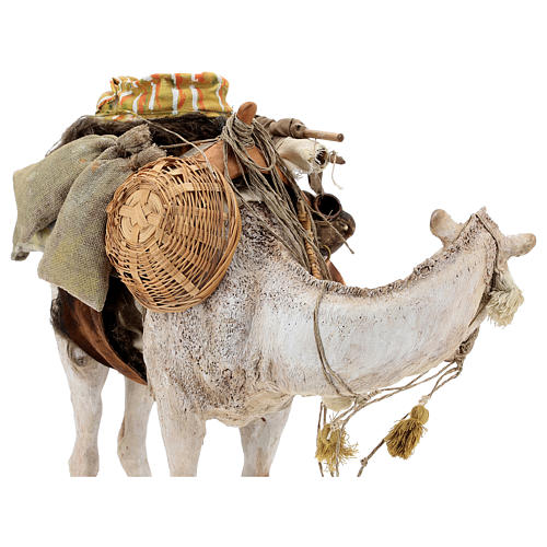 Stehendes Kamel mit Last, für 30 cm Krippe von Angela Tripi, Terrakotta 10