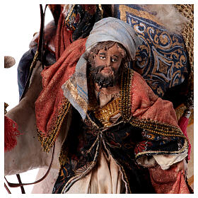 Heiliger König, der vom Kamel absteigt, für 18 cm Krippe von Angela Tripi, Terrakotta