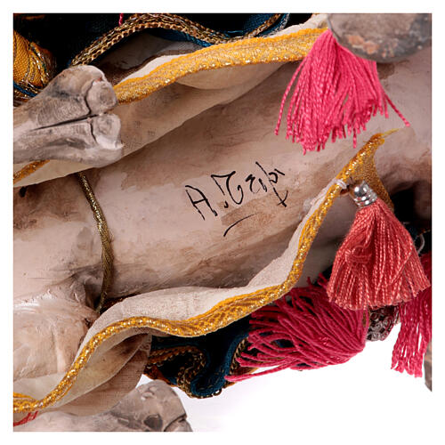 Rey mago que desmonta del camello 18 cm A. Tripi 11