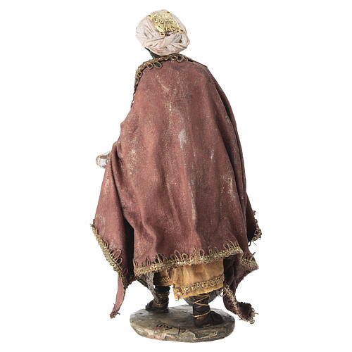 Rei Mago mouro de pé para presépio Angela Tripi com figuras de 13 cm de altura média 4