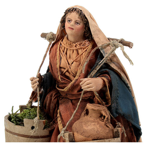 Nativity scene figurine, Woman with jars and vegetables by Angela Tripi 13 cm 2