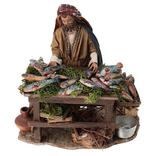 Peixeiro com banca para presépio Angela Tripi com figuras de altura média 13 cm 3