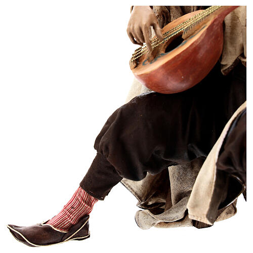 Musiker mit Instrument, für 30 cm Krippe von Angela Tripi, Terrakotta 6