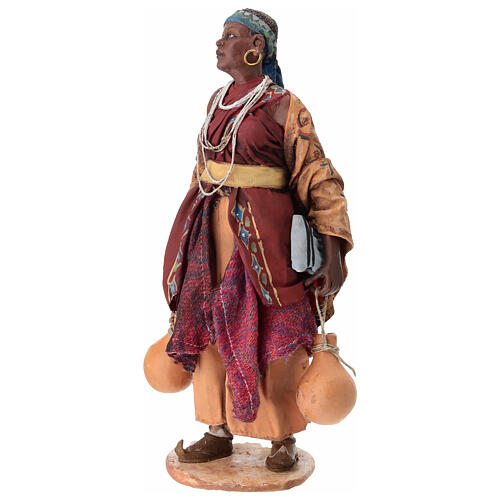 Mulher negra com jarras Presépio Angela Tripi com figuras de altura média 18 cm 2