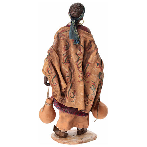 Mulher negra com jarras Presépio Angela Tripi com figuras de altura média 18 cm 6