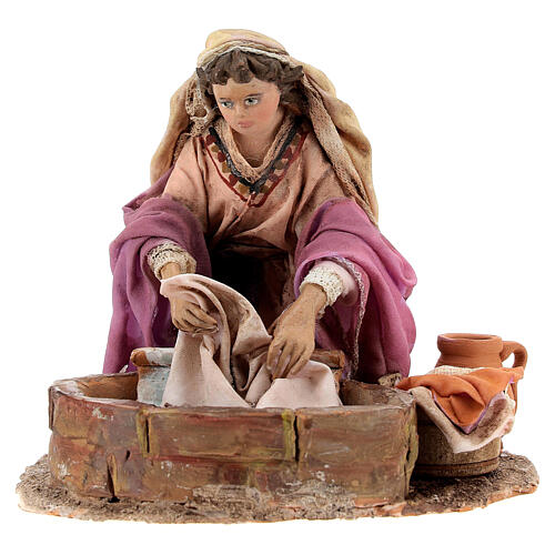 Washerwoman figurine, 13 cm Angela Tripi nativity scene 1