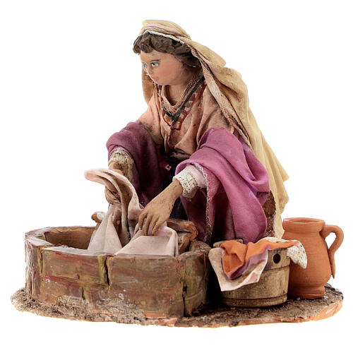Washerwoman figurine, 13 cm Angela Tripi nativity scene 3