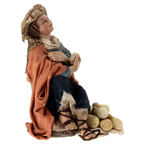 Grupo três meninos jogando para presépio Angela Tripi com figuras de altura média 18 cm 10