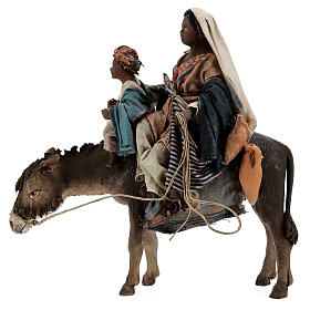 Frau mit Kind auf Esel reitend, für 13 cm Krippe von Angela Tripi, Terrakotta