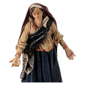 Woman offering fruit, for 18 cm nativity Angela Tripi terracotta