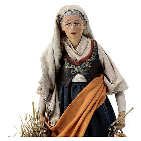 Old woman with hens, 18 cm Angela Tripi terracotta nativity 