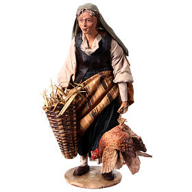 Old woman with hens, 18 cm Angela Tripi terracotta nativity 