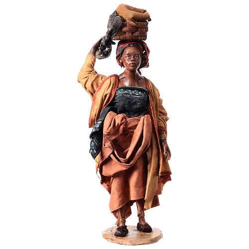 Moor woman with laundry basket on her head for Tripi's Nativity Scene with 18 cm terracotta characters 1