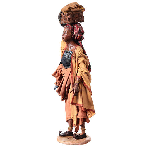 Moor woman with laundry basket on her head for Tripi's Nativity Scene with 18 cm terracotta characters 3