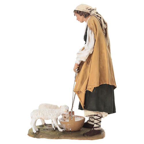 Sheperdess with lambs for terracotta Angela Tripi's Nativity Scene of 30 cm 3