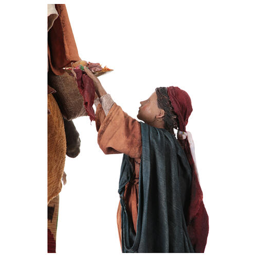 Camelo com pastor e mulher oferecendo comida 30 cm Angela Tripi terracota 8